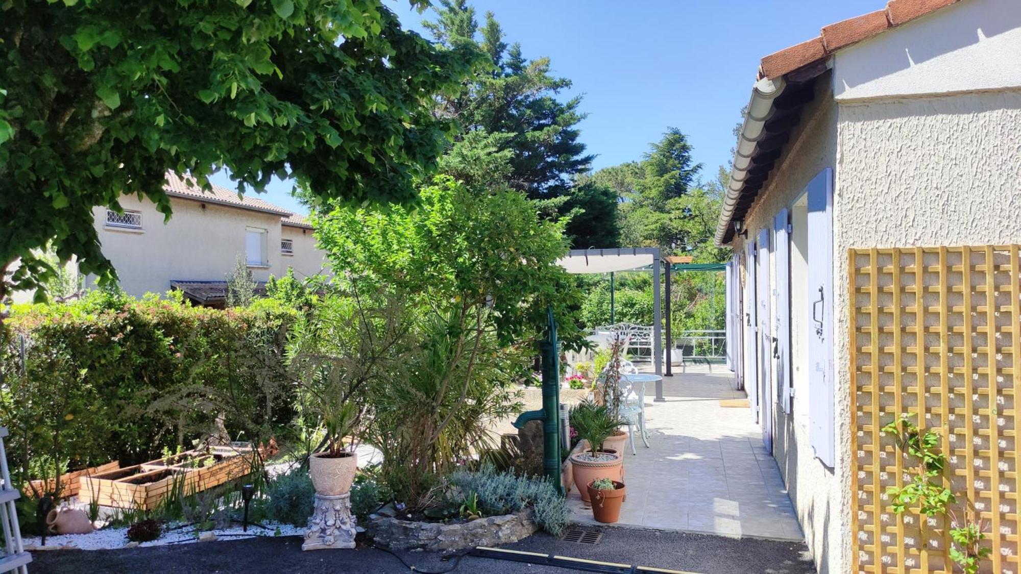 Le Jardin Des Rocailles - Villa 4 Chambres Climatisee Avec Piscine A Deux Pas D'Avignon Villeneuve-lès-Avignon 외부 사진